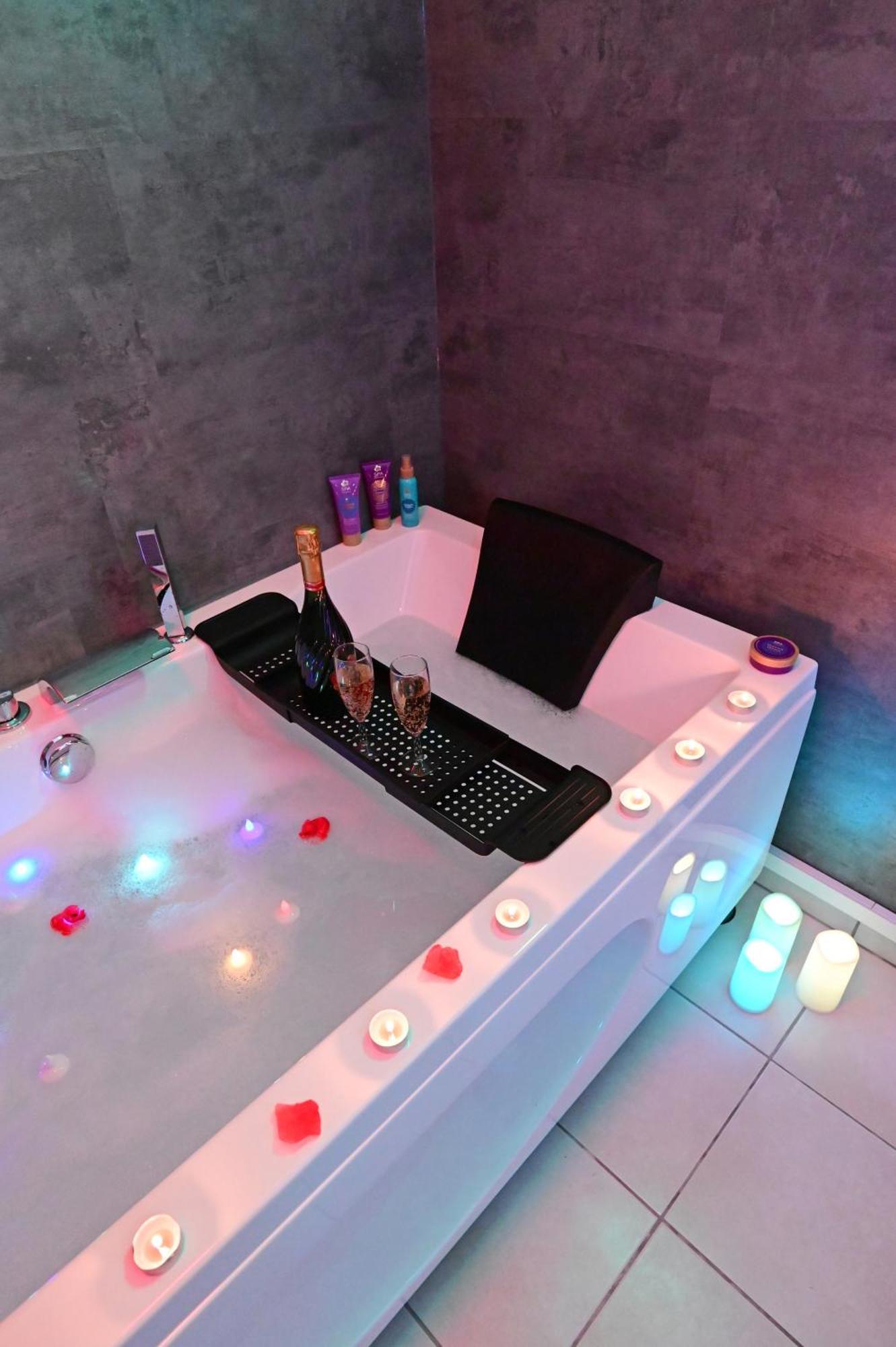 Love Room A Deux Pas De L'Ocean Avec Hammam, Sauna Et Bain A 2 :-) Біскарросс Екстер'єр фото