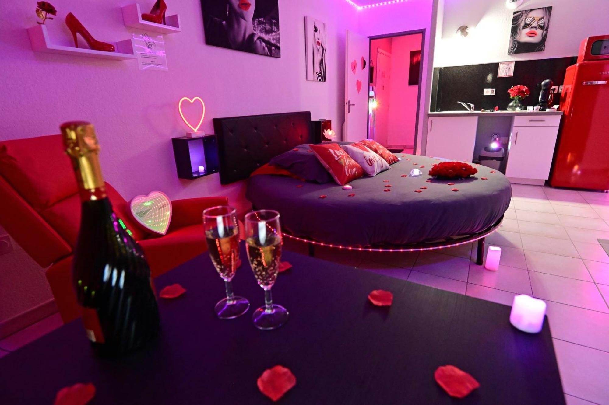 Love Room A Deux Pas De L'Ocean Avec Hammam, Sauna Et Bain A 2 :-) Біскарросс Екстер'єр фото
