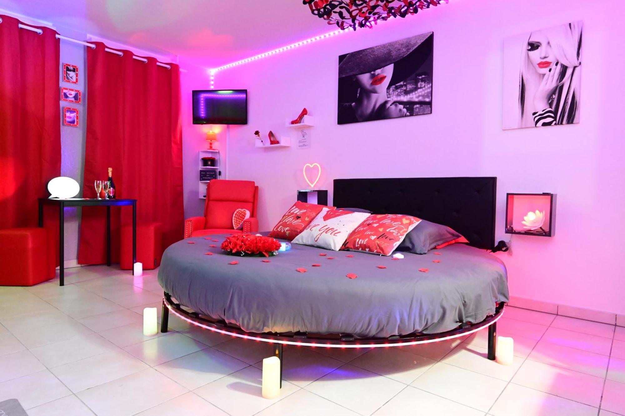Love Room A Deux Pas De L'Ocean Avec Hammam, Sauna Et Bain A 2 :-) Біскарросс Екстер'єр фото